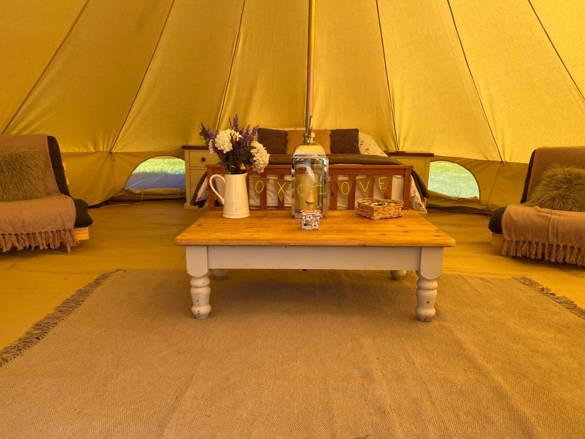 Black Mountains Glamping Hotel Abergavenny Buitenkant foto