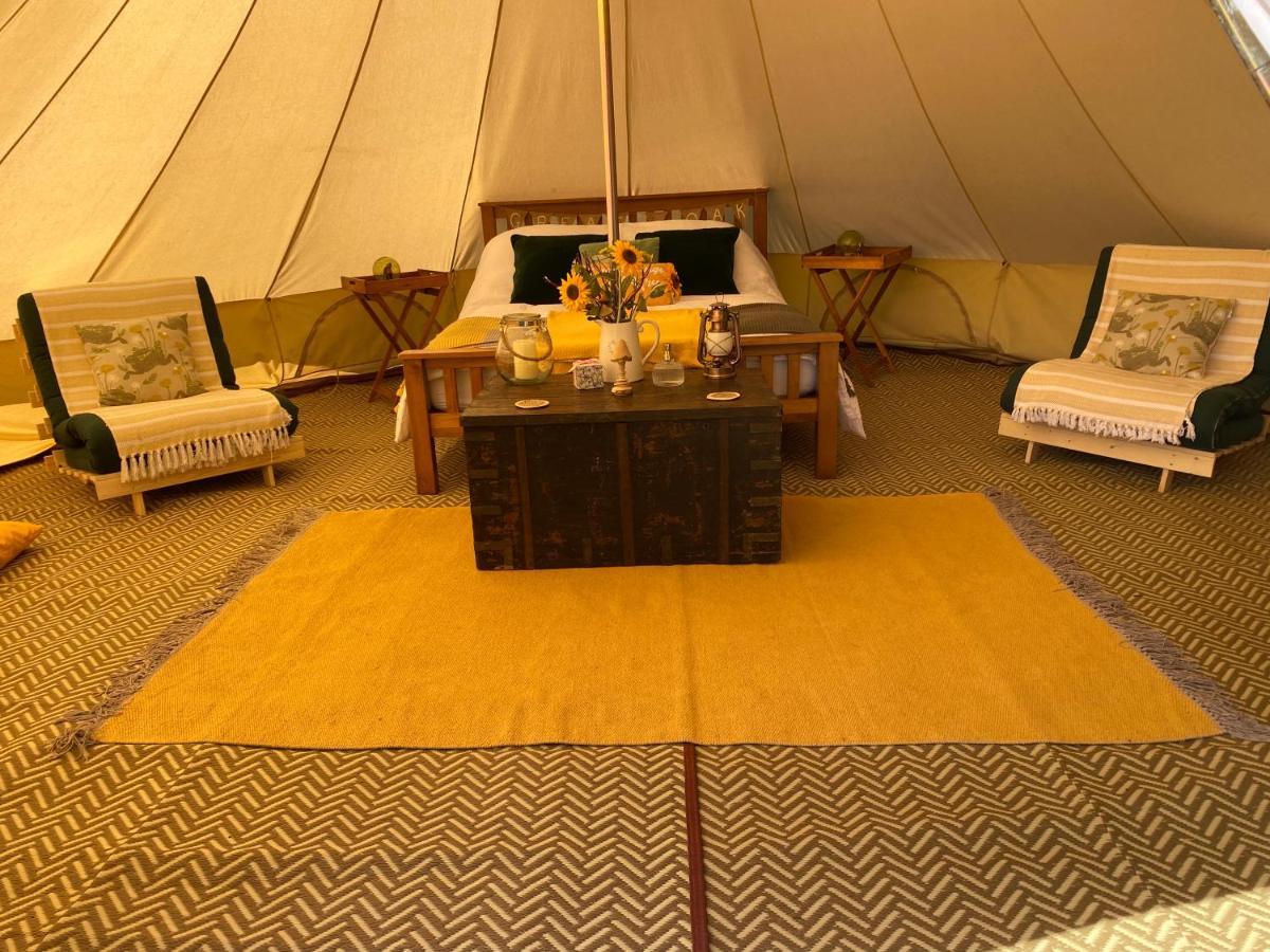 Black Mountains Glamping Hotel Abergavenny Buitenkant foto