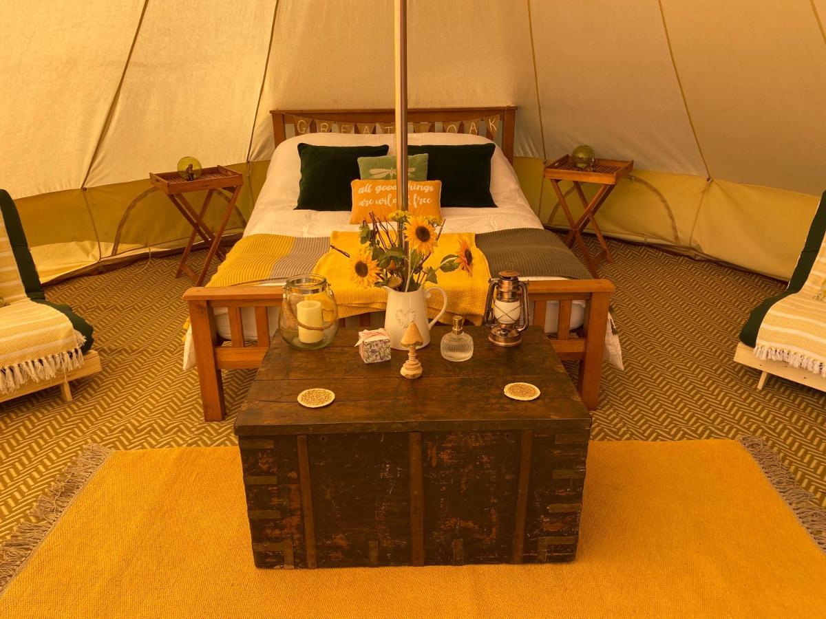 Black Mountains Glamping Hotel Abergavenny Buitenkant foto