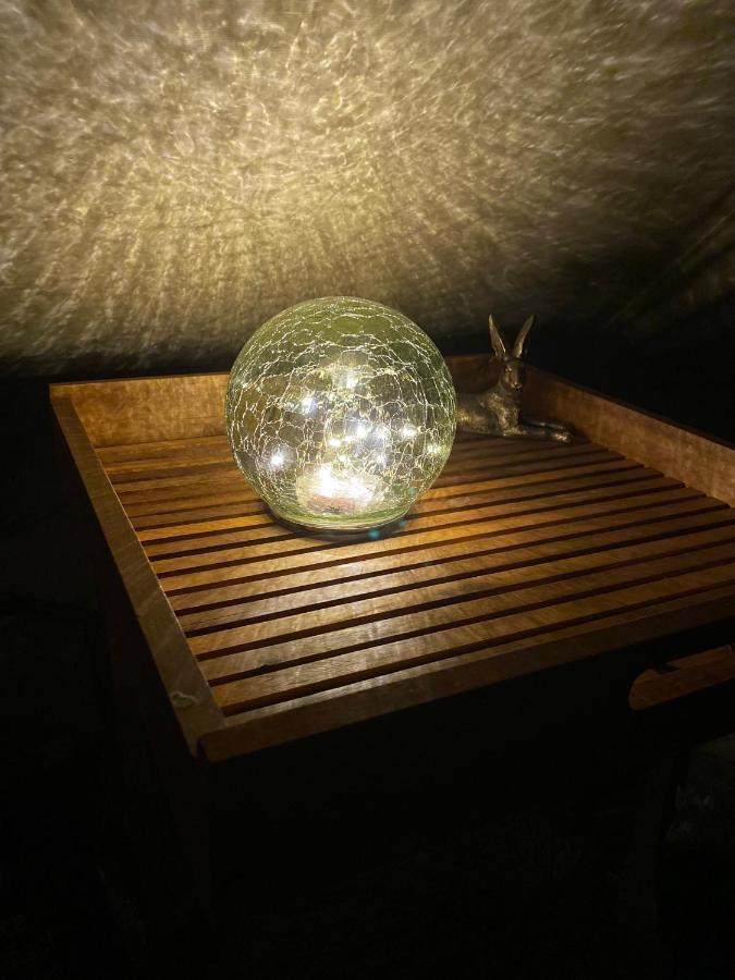 Black Mountains Glamping Hotel Abergavenny Buitenkant foto