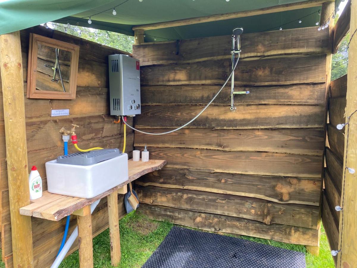 Black Mountains Glamping Hotel Abergavenny Buitenkant foto